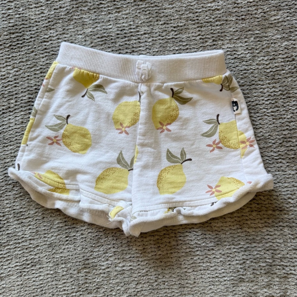 Rabbit + Bear Organic Cotton Lemon Print Shorts Girls Size 2T Ruffle‎ Hem